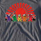 Golf Swing Bears Red Sun Tee, print close-up on Dark Heather