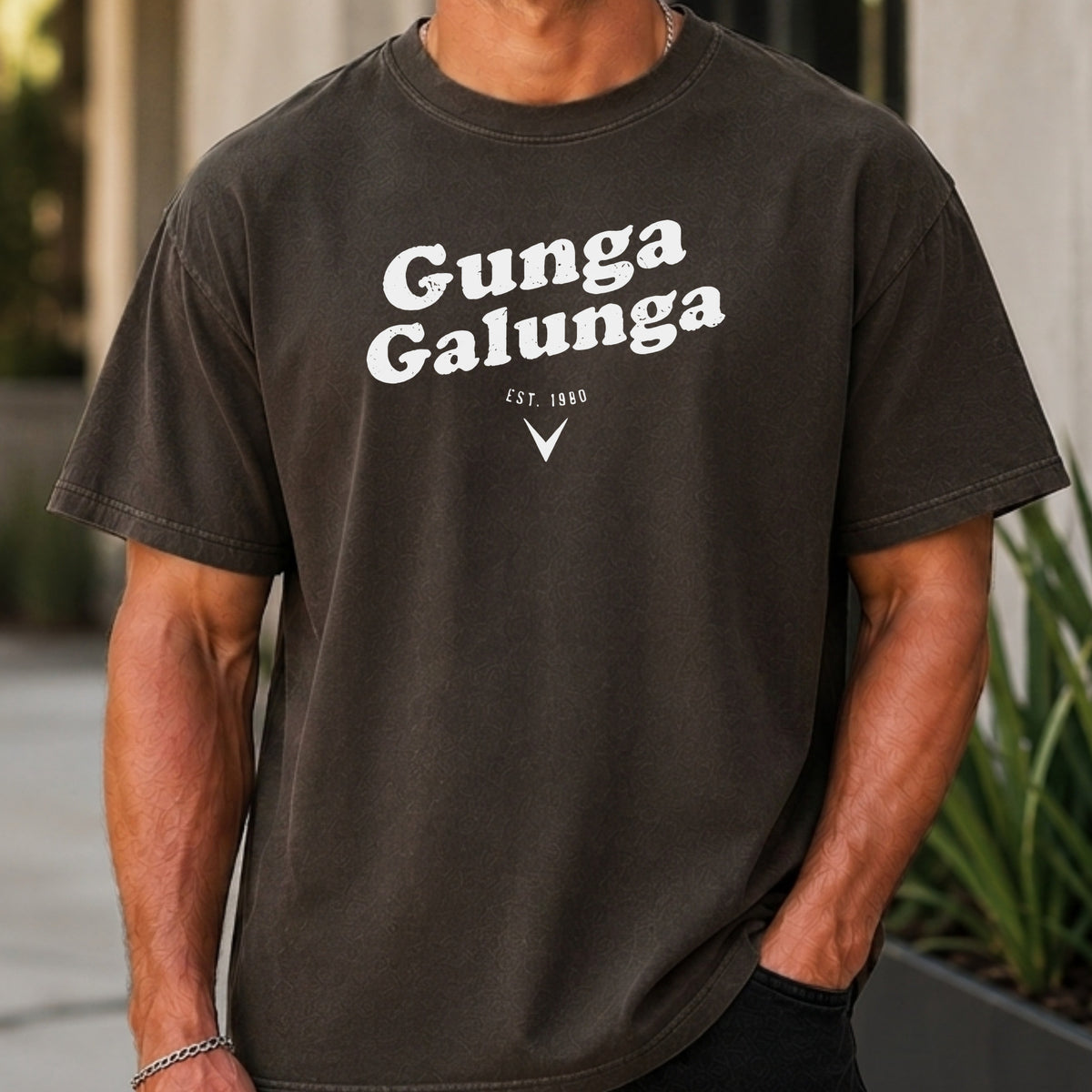 Gunga Galunga 1980 Premium Tee worn, Pepper