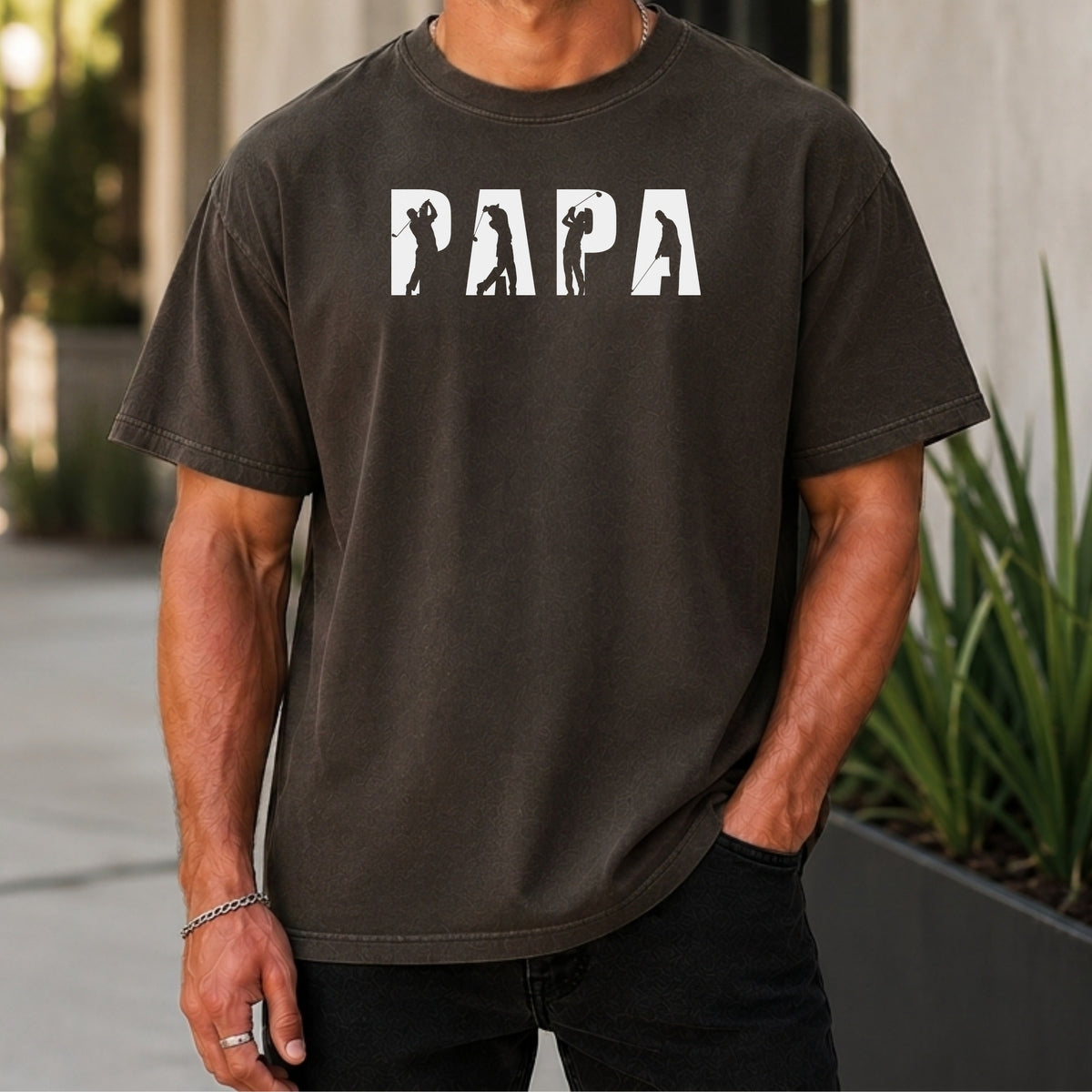 Papa Golfer Premium Tee worn, Pepper